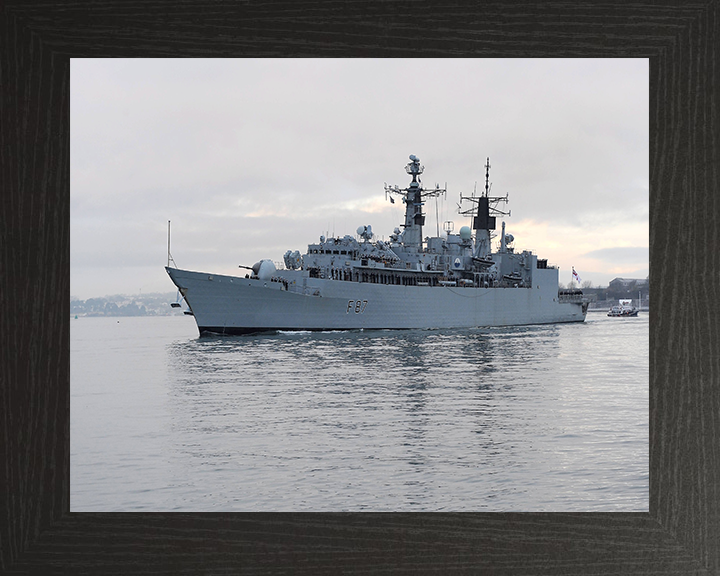 HMS Chatham F87 | Photo Print | Framed Print | Poster | Type 22 | Frigate | Royal Navy Hampshire Prints