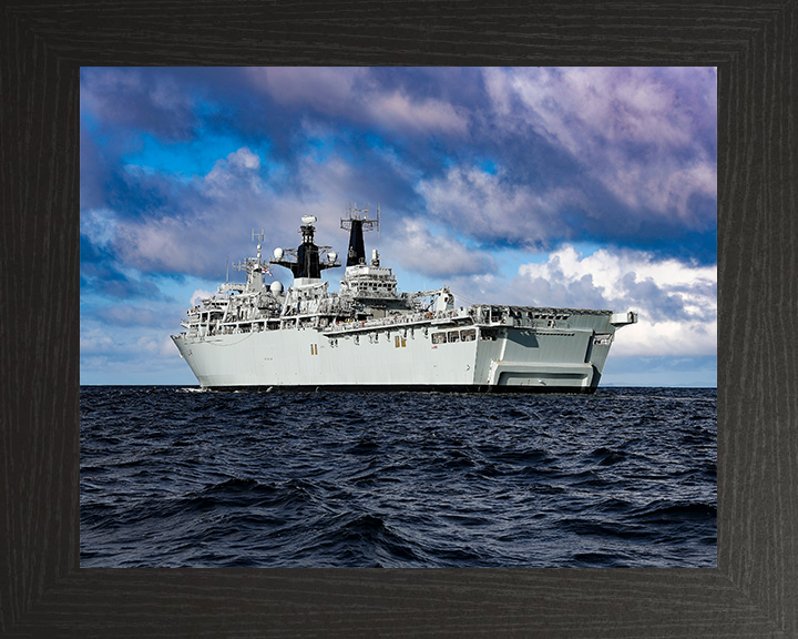 HMS Albion L14 | Photo Print | Framed Print | Albion Class | Amphibious ship | Royal Navy Hampshire Prints