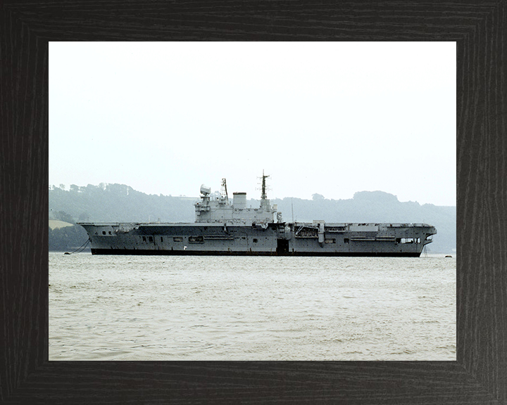 HMS Eagle R05 Royal Navy Audacious class aircraft carrier Photo Print or Framed Print - Hampshire Prints