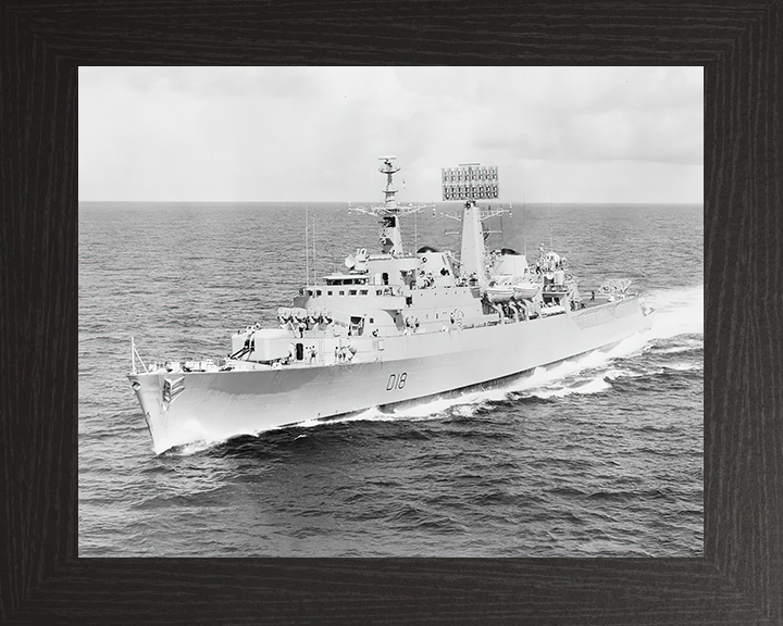 HMS Antrim D18 | Photo Print | Framed Print | County Class | Destroyer | Royal Navy Hampshire Prints