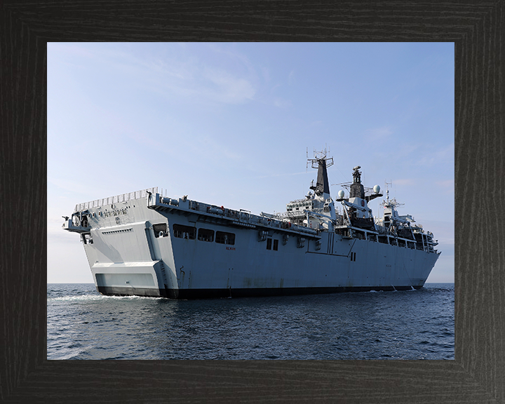 HMS Bulwark L15 | Photo Print | Framed Print | Albion Class | Amphibious Ship | Royal Navy Hampshire Prints