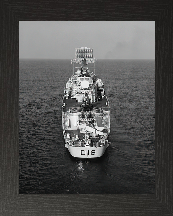 HMS Antrim D18 | Photo Print | Framed Print | County Class | Destroyer | Royal Navy Hampshire Prints
