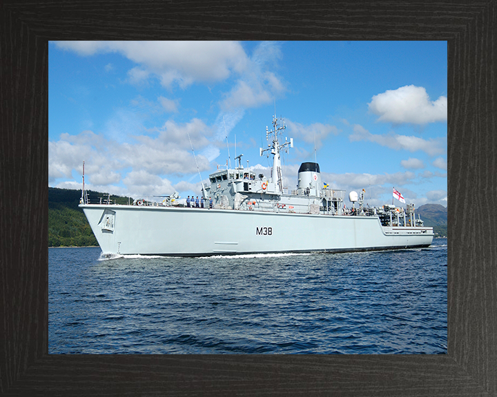 HMS Atherstone M38 Royal Navy Hunt class mine countermeasures vessel Photo Print or Framed Print - Hampshire Prints