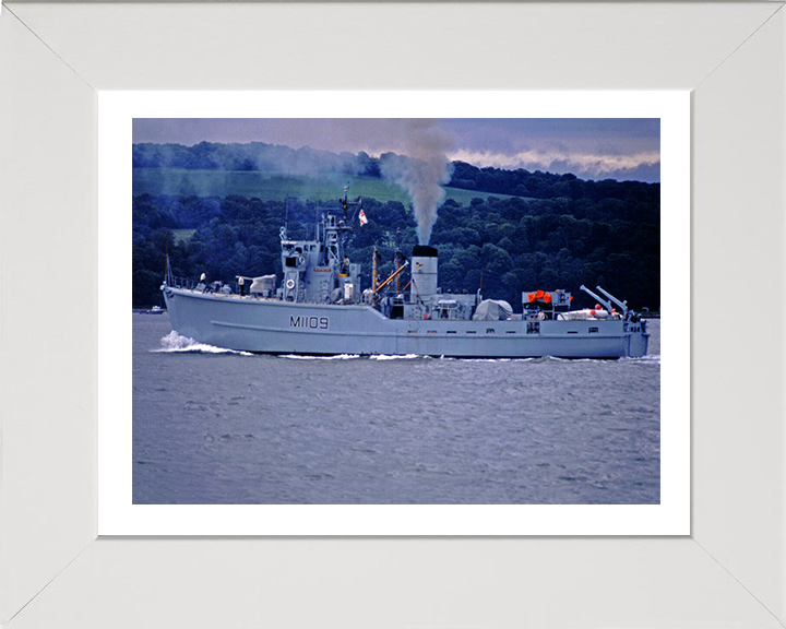 HMS Bickington M1109 | Photo Print | Framed Print | Ton Class | Minesweeper | Royal Navy Hampshire Prints