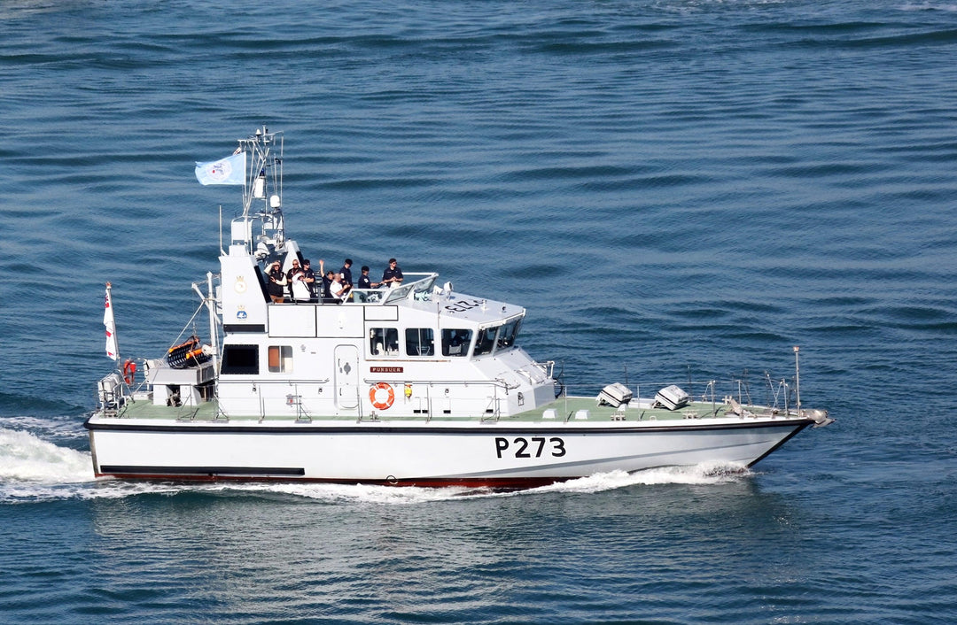 HMS Pursuer P273 | Photo Print | Framed Print | Archer Class | P2000 | Patrol Vessel | Royal Navy Hampshire Prints