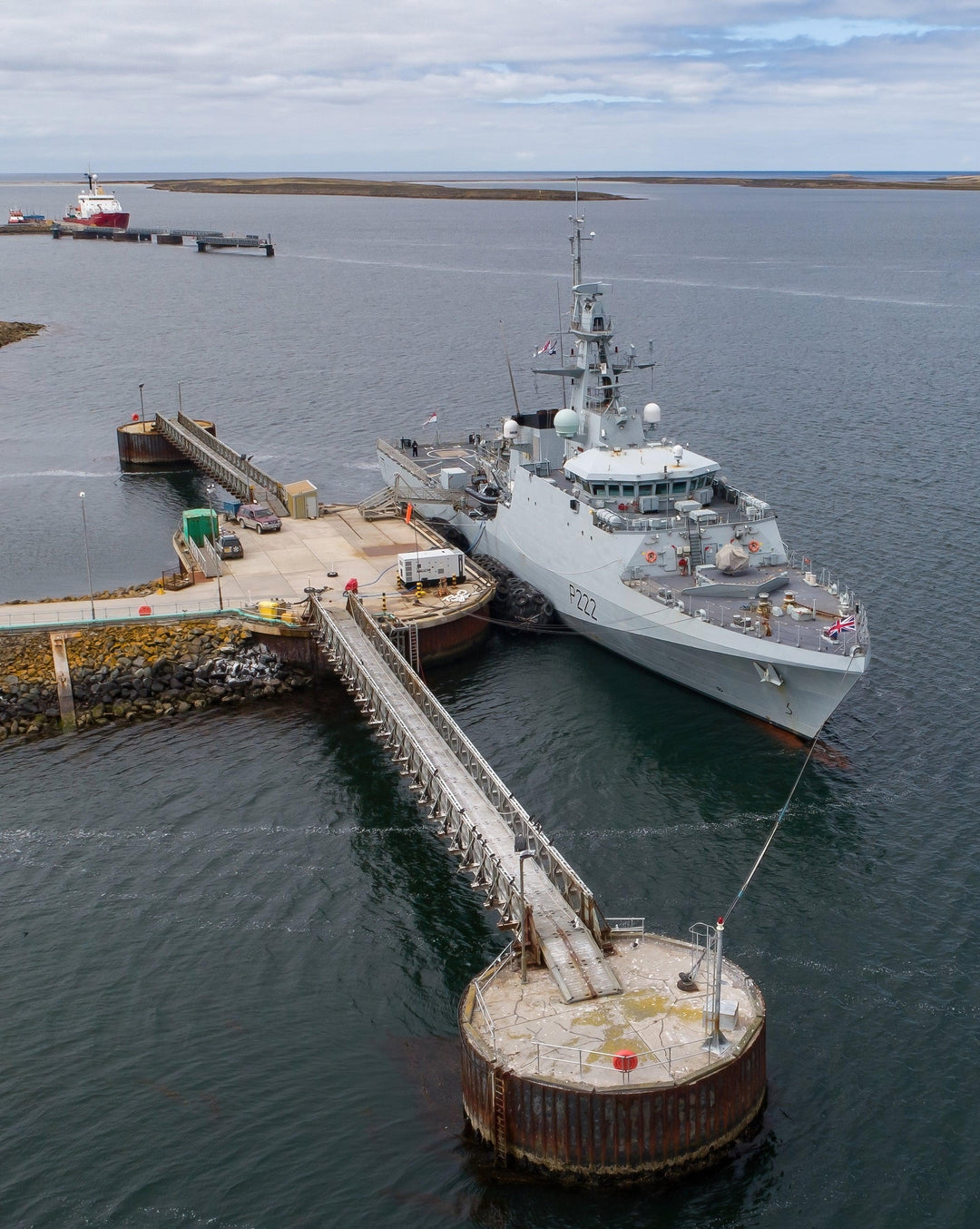 HMS Forth P222 Royal Navy River class patrol ship Photo Print or Framed Print - Hampshire Prints