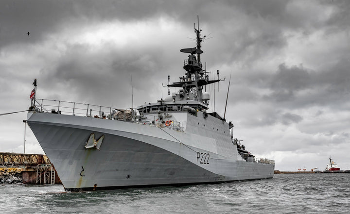 HMS Forth P222 | Photo Print | Framed Print | Poster | River Class | Patrol Ship | Royal Navy Hampshire Prints