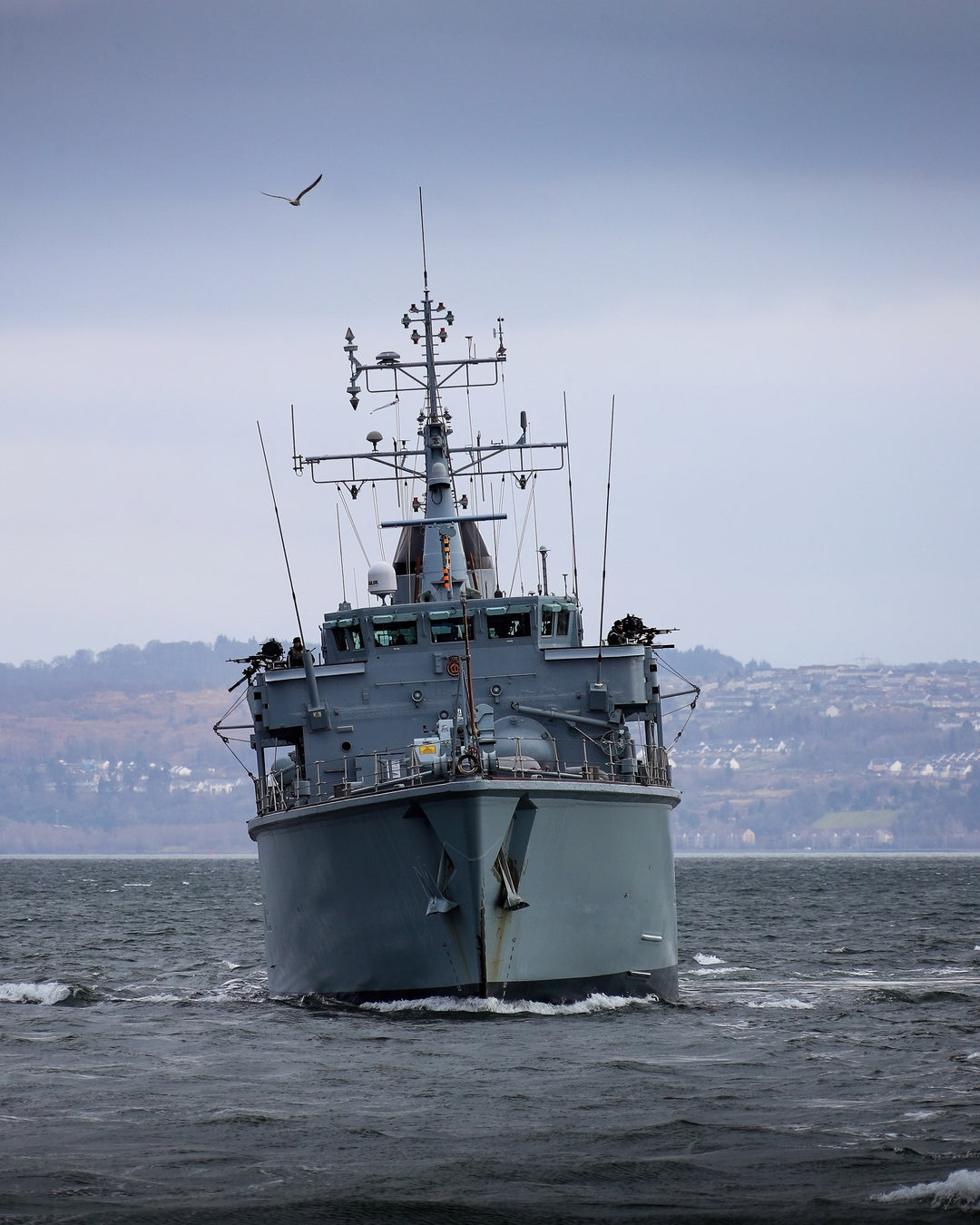 HMS Brocklesby M33 Royal Navy Hunt class Mine Counter Measures Vessel Photo Print or Framed Print - Hampshire Prints