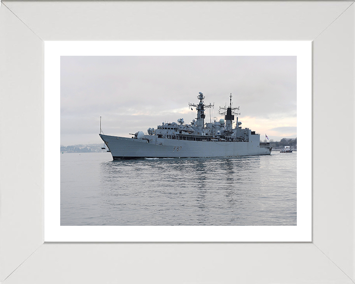 HMS Chatham F87 Royal Navy Type 22 Frigate Photo Print or Framed Print - Hampshire Prints
