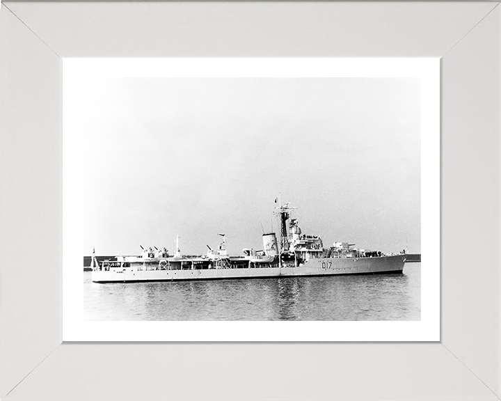 HMS Alamein D17 Royal Navy Battle Class fleet destroyer Photo Print or Framed Print - Hampshire Prints