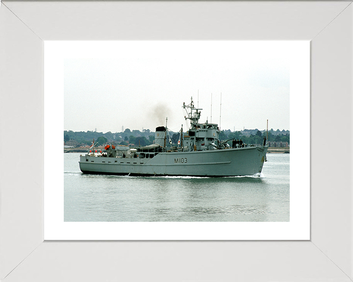 HMS Alfriston M1103 | Photo Print | Framed Print | Ton Class | Minesweeper | Royal Navy Hampshire Prints