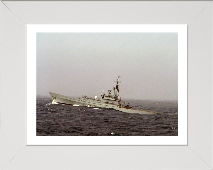HMS Dumbarton Castle P265 | Photo Print | Framed Print | Castle Class | Patrol Vessel | Royal Navy Hampshire Prints