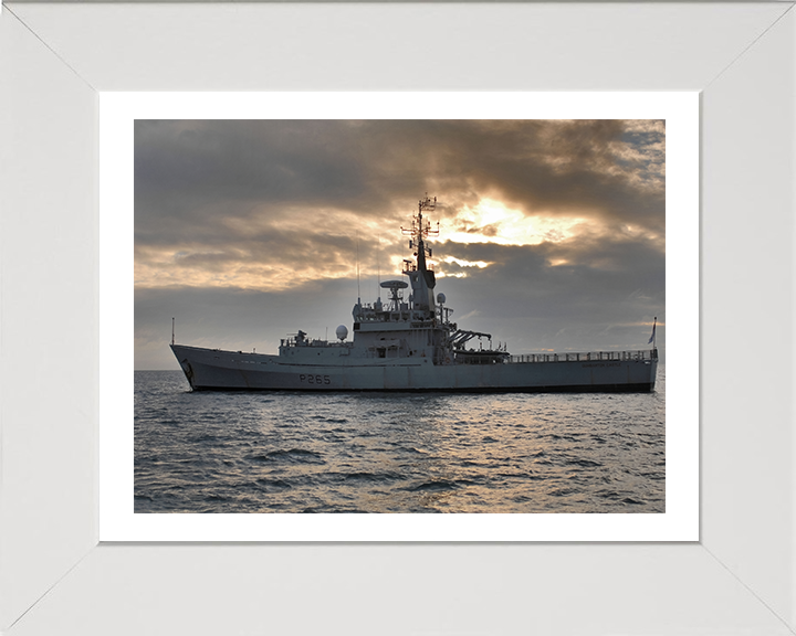 HMS Dumbarton Castle P265 Royal Navy Castle class patrol vessel Photo Print or Framed Print - Hampshire Prints