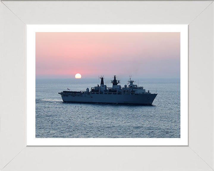 HMS Bulwark L15 Royal Navy Albion class amphibious ship Photo Print or Framed Print - Hampshire Prints