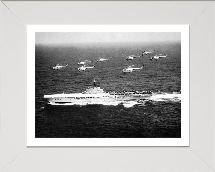 HMS Bulwark R08 | Photo Print | Framed Print | Centaur Class | Fleet Carrier | Royal Navy Hampshire Prints