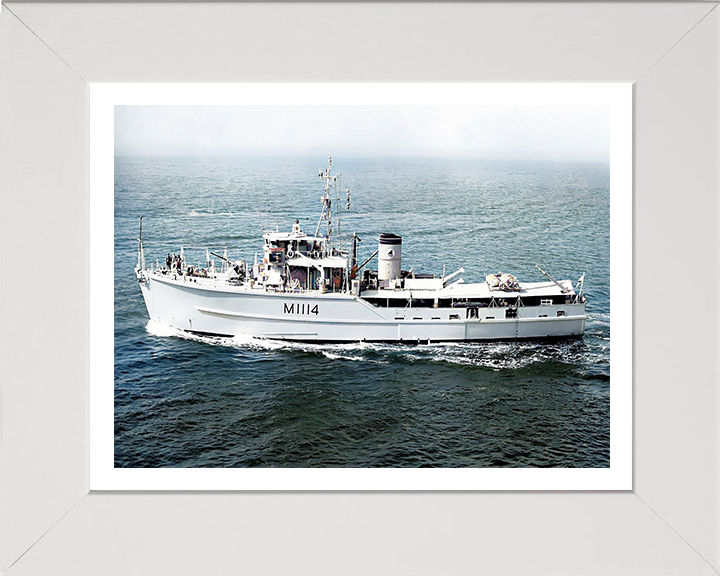 HMS Brinton M1114 Royal Navy Ton Class Minesweeper Photo Print or Framed Print - Hampshire Prints