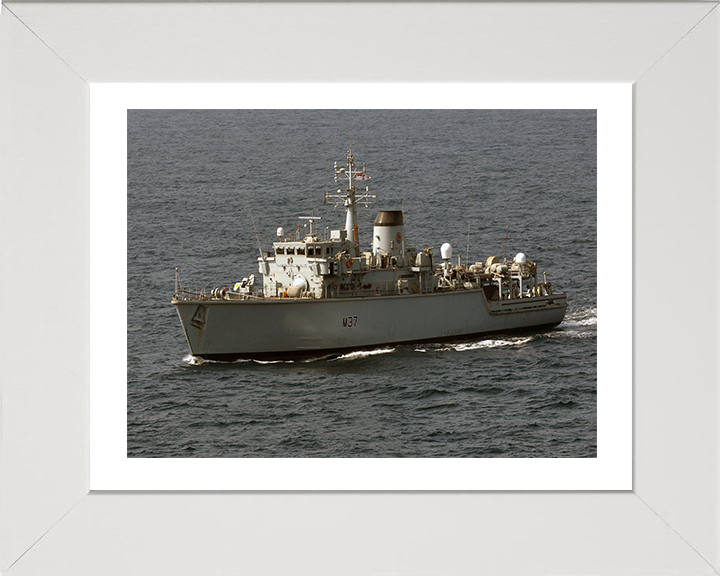 HMS Chiddingfold M37 | Photo Print | Framed Print | Hunt Class | Minehunter | Royal Navy Hampshire Prints