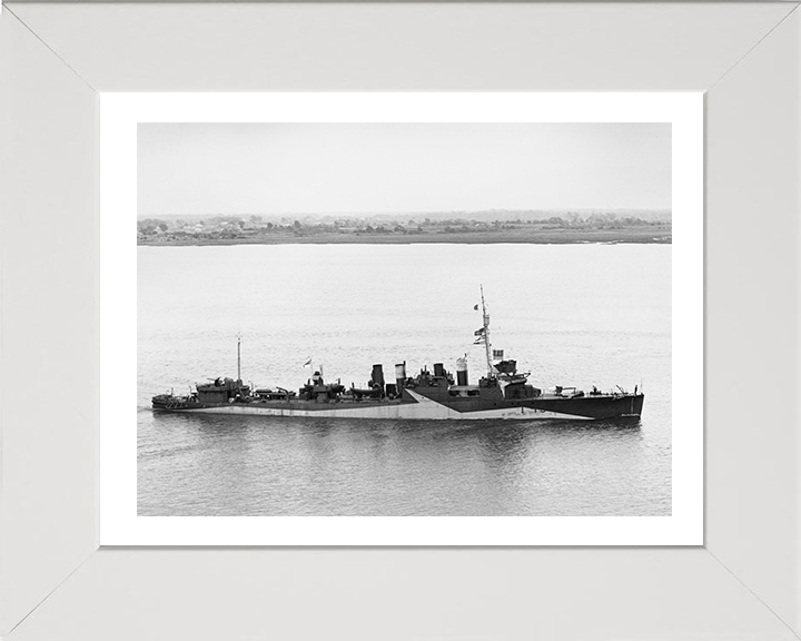 HMS Churchill I45 | Photo Print | Framed Print | Town Class | Destroyer | Royal Navy Hampshire Prints