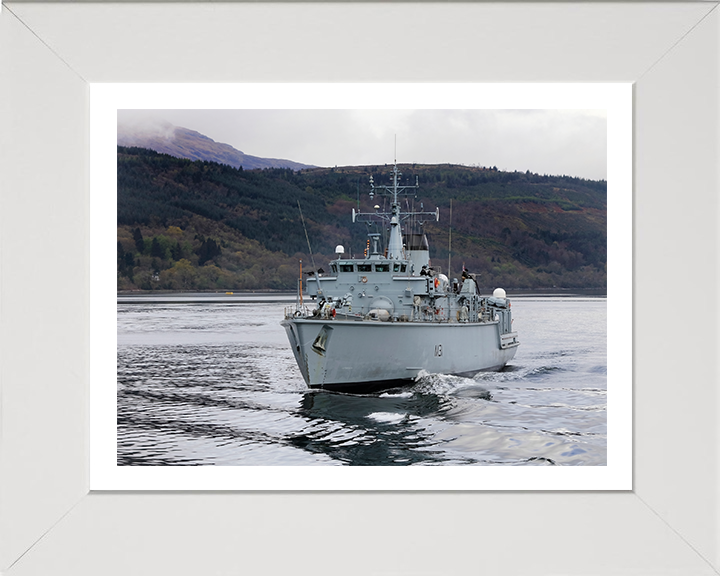 HMS Cattistock M31 | Photo Print | Framed Print | Hunt Class | Minehunter | Royal Navy Hampshire Prints