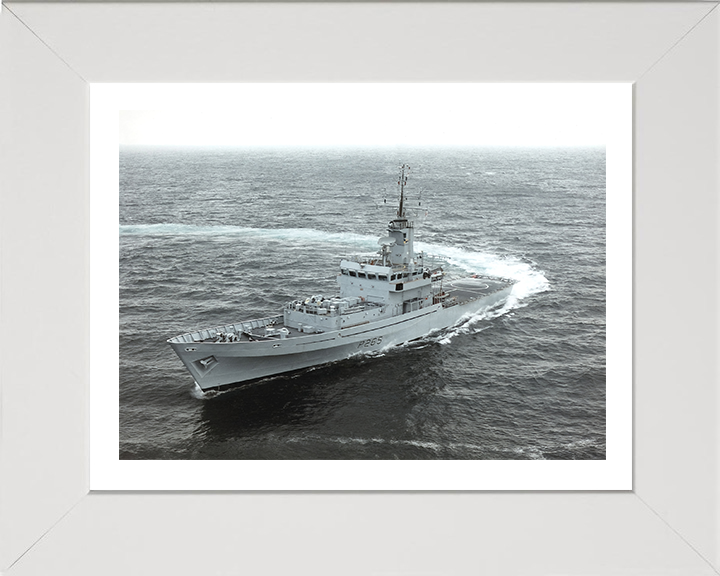 HMS Dumbarton Castle P265 Royal Navy Castle class patrol vessel Photo Print or Framed Print - Hampshire Prints