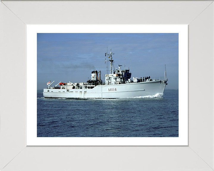 HMS Brinton M1114 Royal Navy Ton Class Minesweeper Photo Print or Framed Print - Hampshire Prints