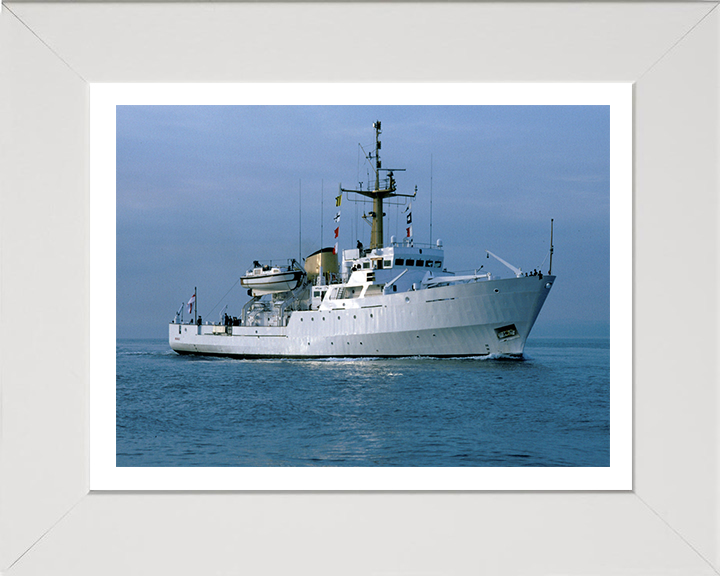 HMS Beagle A319 | Photo Print | Framed Print | Bulldog Class | Survey Vessel | Royal Navy Hampshire Prints