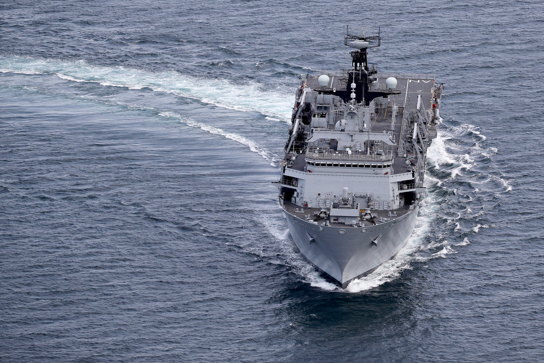 HMS Albion L14 | Photo Print | Framed Print | Albion Class | Amphibious ship | Royal Navy Hampshire Prints