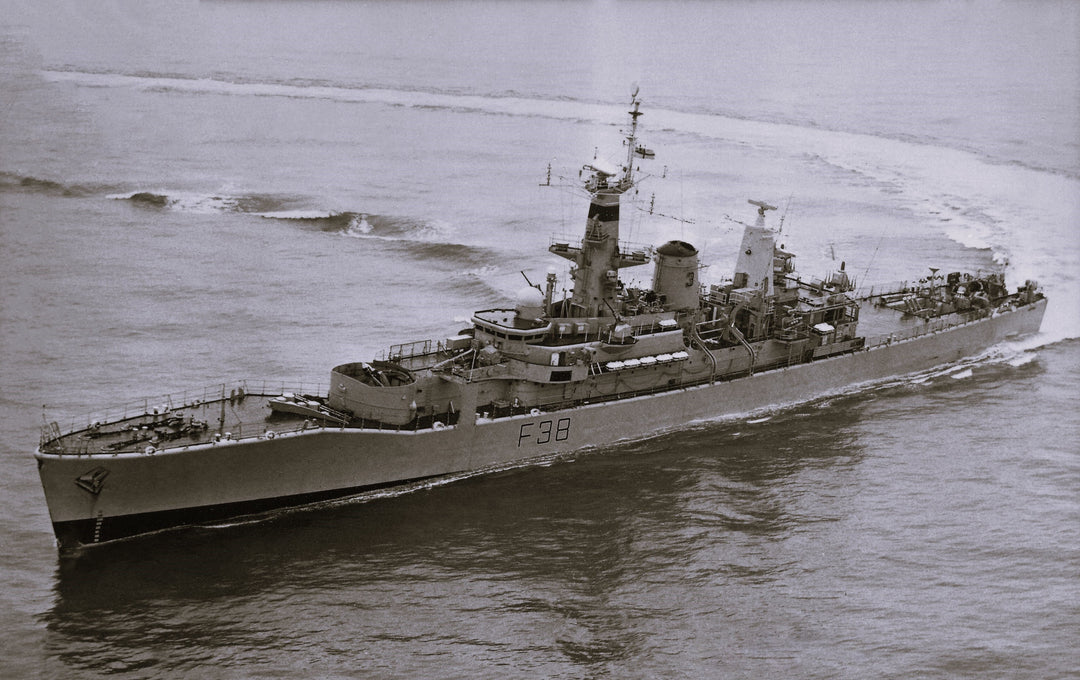 HMS Arethusa F38 Royal Navy Leander Class Frigate Photo Print or Framed Print - Hampshire Prints