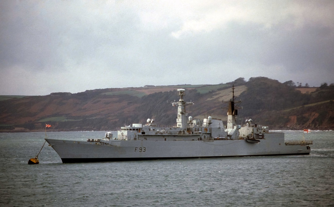 HMS Beaver F93 Royal Navy Type 22 Frigate Photo Print or Framed Print - Hampshire Prints