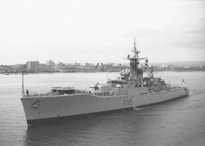 HMS Berwick F115 | Photo Print | Framed Print | Rothesay Class | Frigate | Royal Navy Hampshire Prints