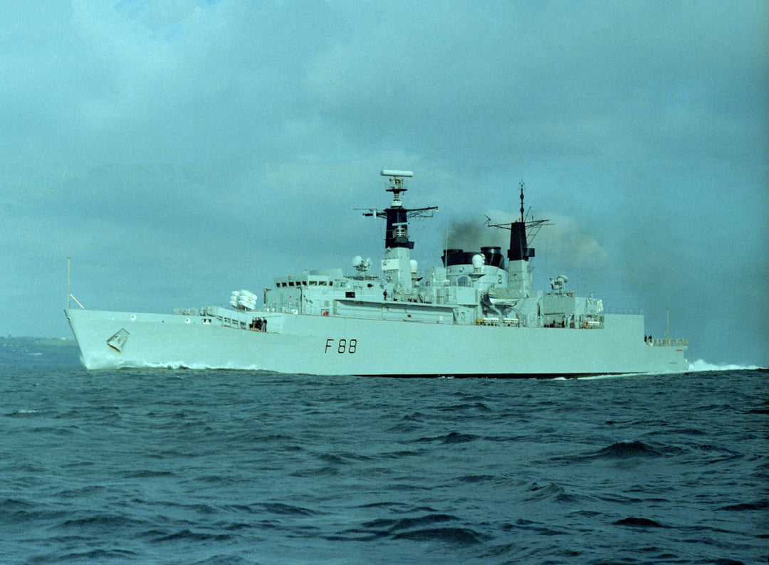 HMS Broadsword F88 | Photo Print | Framed Print | Poster | Type 22 | Frigate | Royal Navy Hampshire Prints