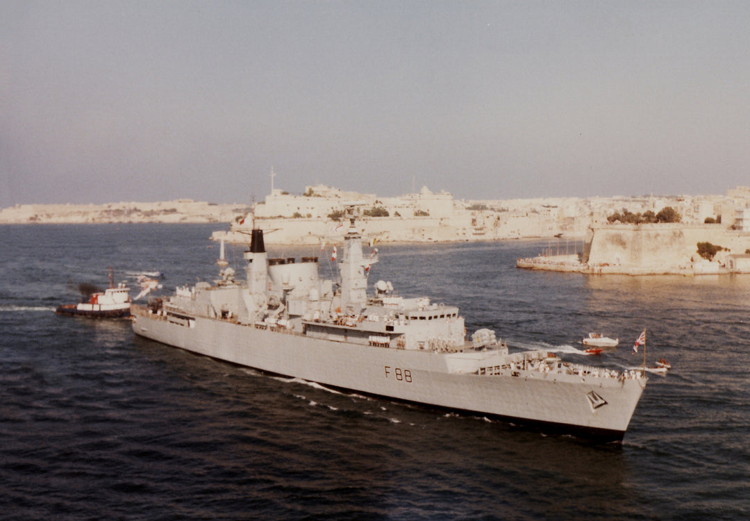 HMS Broadsword F88 | Photo Print | Framed Print | Poster | Type 22 | Frigate | Royal Navy Hampshire Prints