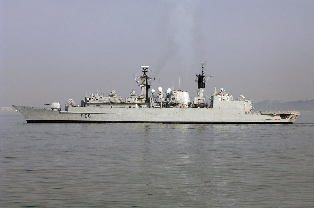 HMS Campbeltown F86 | Photo Print | Framed Print | Type 22 | Frigate | Royal Navy Hampshire Prints