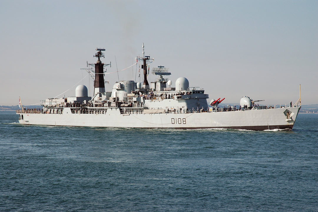 HMS Cardiff D108 Royal Navy Type 42 destroyer Photo Print or Framed Print - Hampshire Prints