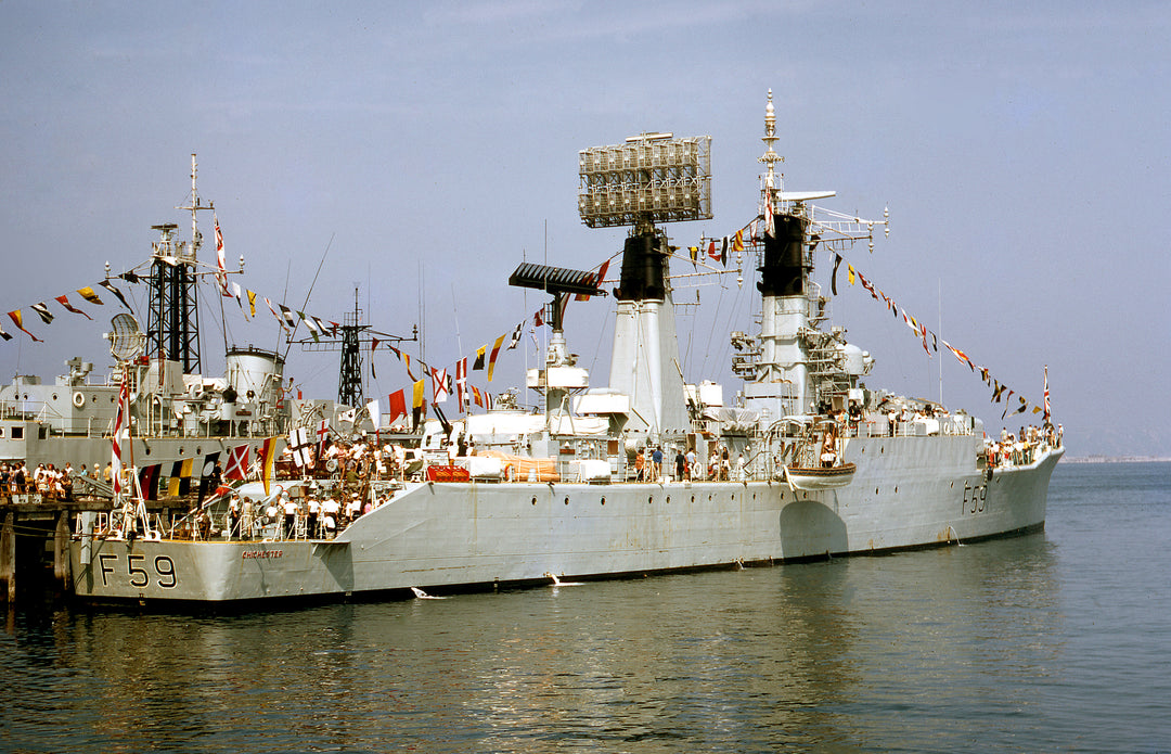 HMS Chichester F59 | Photo Print | Framed Print | Salisbury Class | Frigate | Royal Navy Hampshire Prints