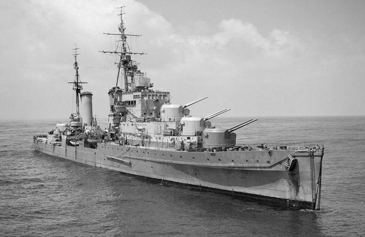 HMS Dido (37) | Photo Print | Framed Print | Dido Class | Cruiser| Royal Navy Hampshire Prints