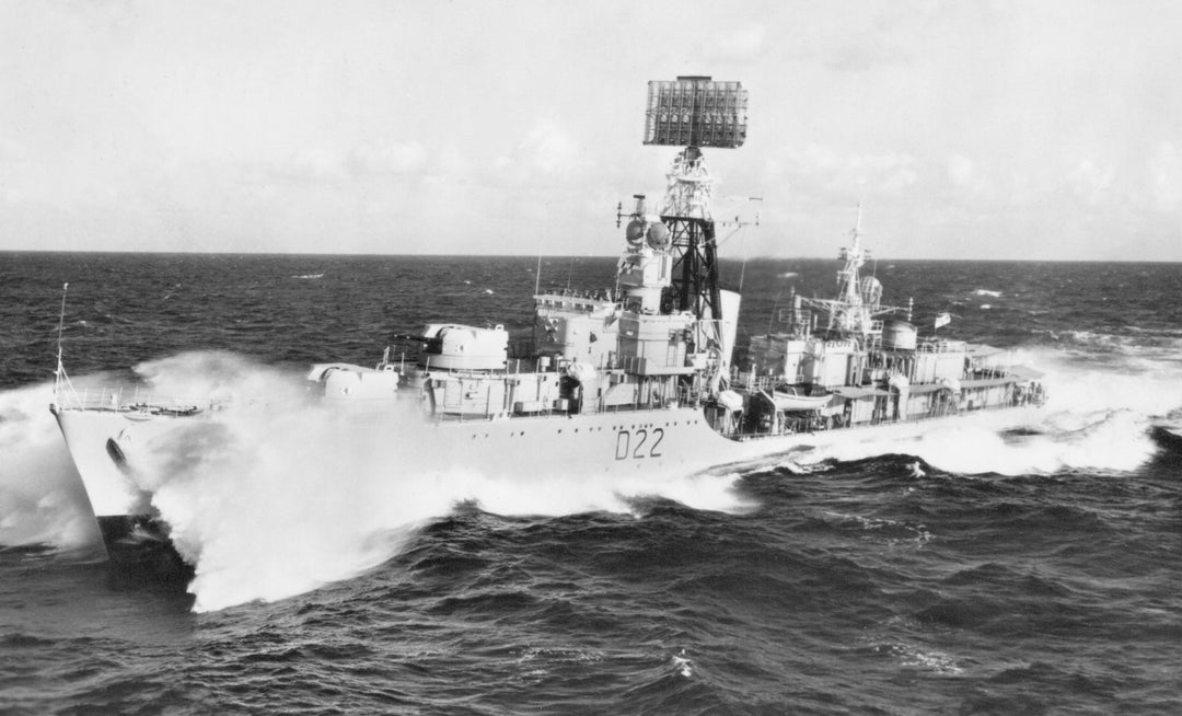 HMS Aisne D22 | Photo Print | Framed Print | Battle Class | Fleet Destroyer | Royal Navy Hampshire Prints