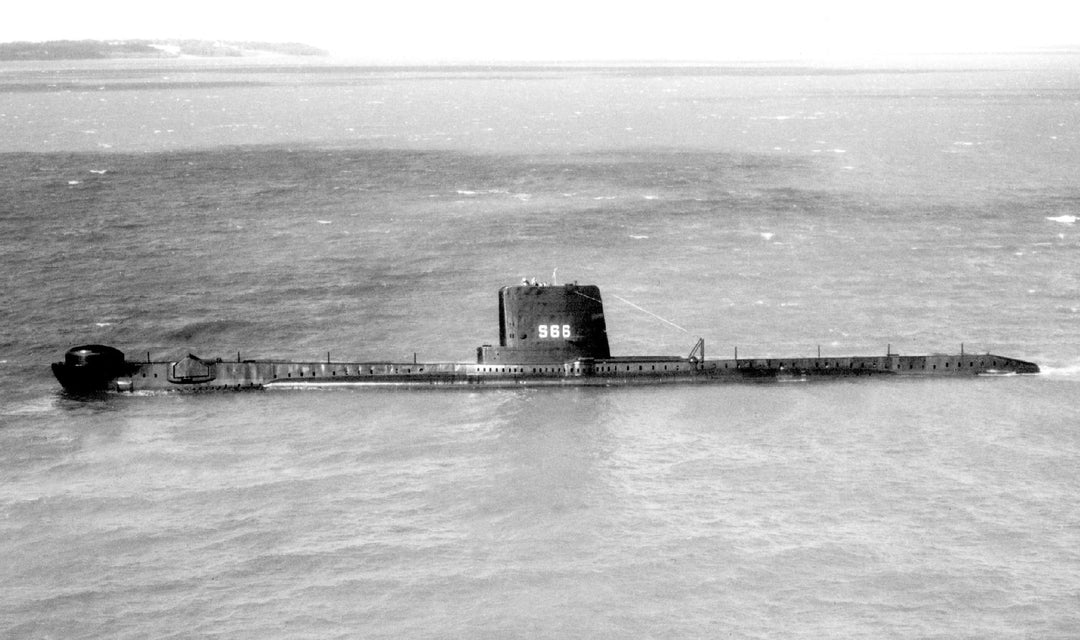 HMS Alderney S66 (P416) Submarine | Photo Print | Framed Print | Amphion class | Royal Navy Hampshire Prints