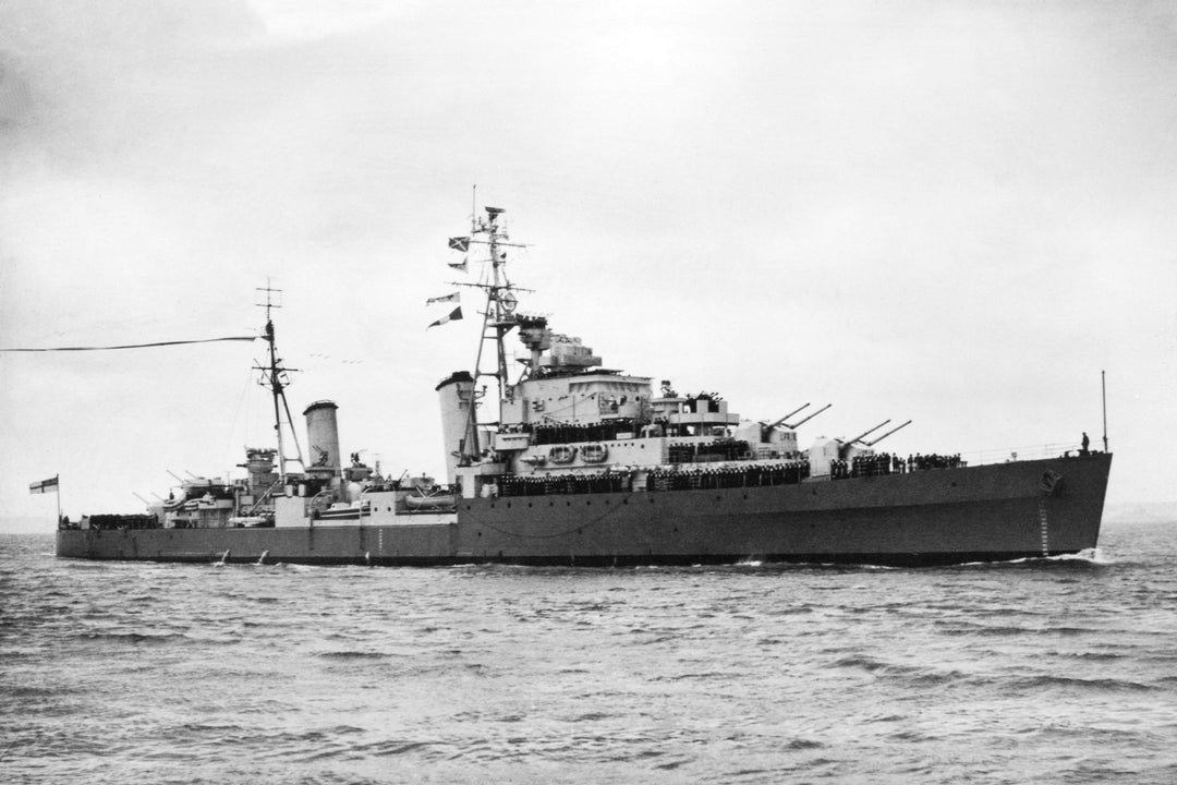 HMS Argonaut (61) | Photo Print | Framed Print | Dido Class | Light Cruiser | Royal Navy Hampshire Prints