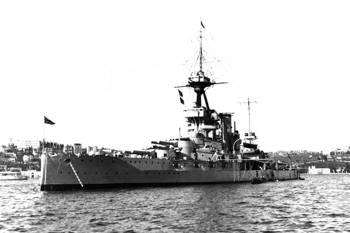HMS Benbow (1913) | Photo Print | Framed Print | Iron Duke Class | Battleship | Royal Navy Hampshire Prints
