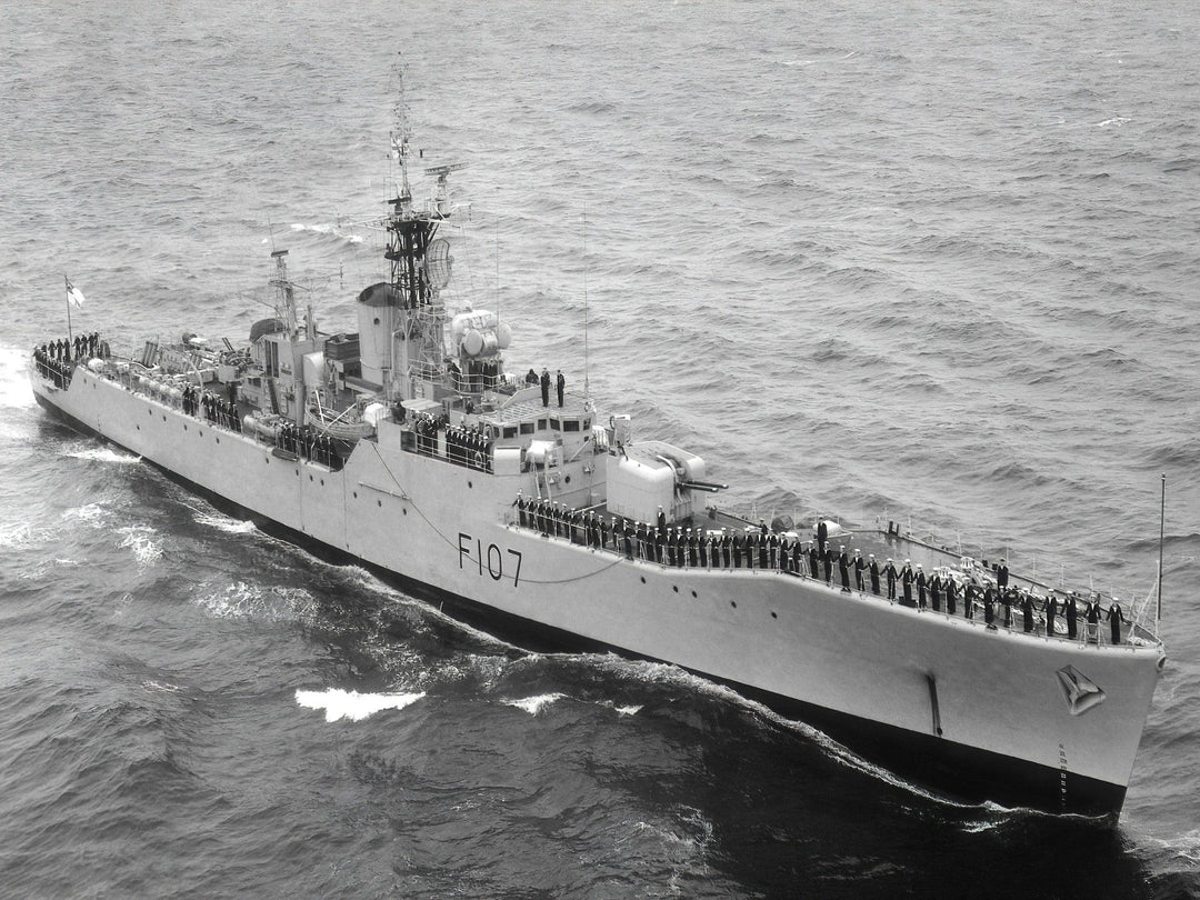 HMS Rothesay F107 | Photo Print | Framed Print | Rothesay Class | Frigate | Royal Navy Hampshire Prints