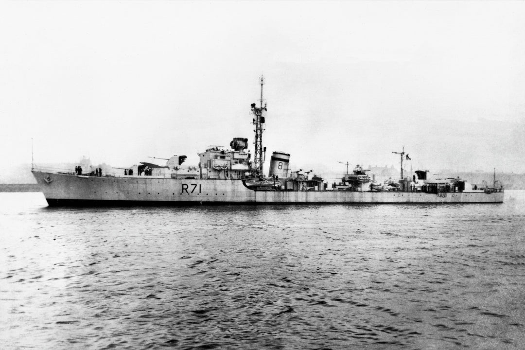 HMS Constance R71 | Photo Print | Framed Print | C Class | Destroyer | Royal Navy Hampshire Prints