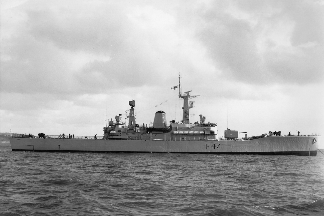 HMS Danae F47 | Photo Print | Framed Print | Poster | Leander Class | Frigate | Royal Navy Hampshire Prints