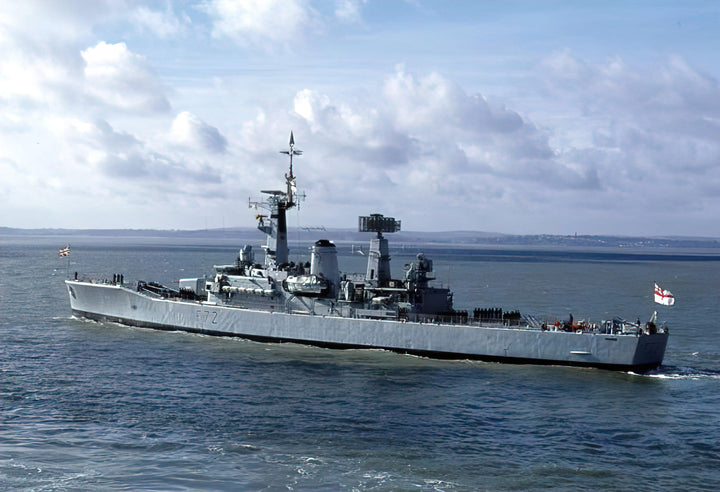 HMS Ariadne F72 | Photo Print | Framed Print | Leander Class | Frigate | Royal Navy Hampshire Prints