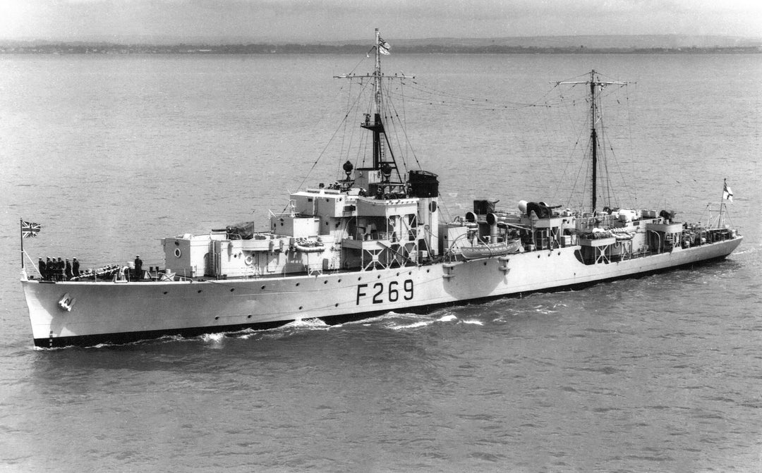 HMS Meon F269 Royal Navy River class frigate Photo Print or Framed Photo Print - Hampshire Prints