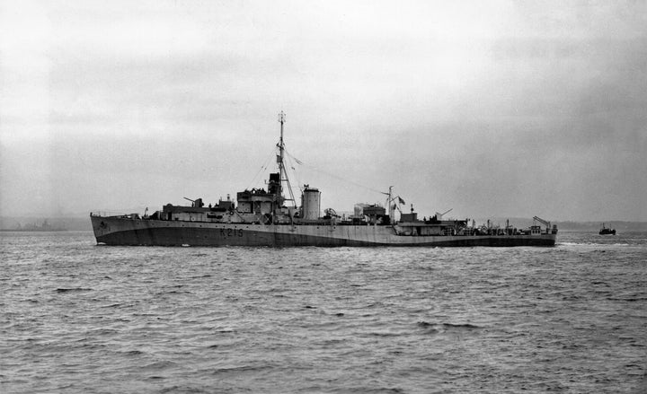 HMS Nith K215 | Photo Print | Framed Print | Poster | River Class | Frigate | Royal Navy Hampshire Prints
