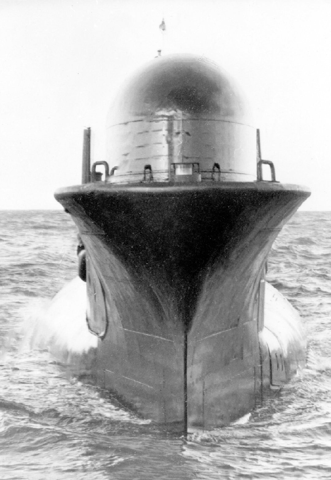 HMS Oracle (S16) Photo Print - Bow View - Royal Navy Oberon Class Submarine Hampshire Prints 6 x 4 No Frame No