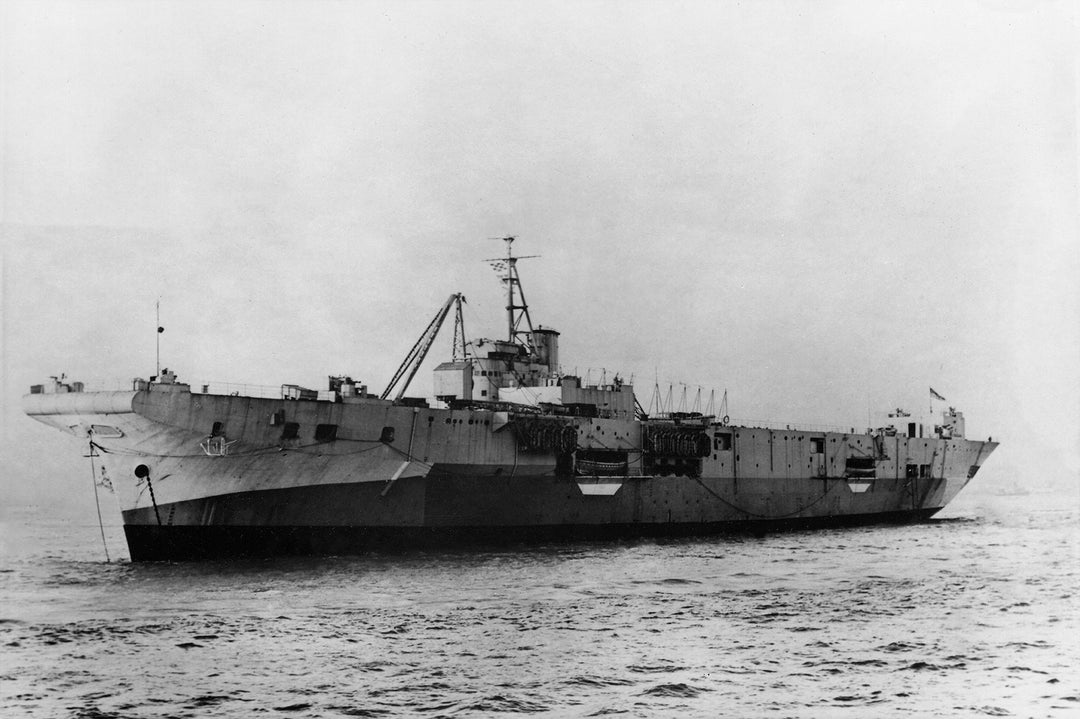 HMS Pioneer R76 | Photo Print | Framed Print | Colossus Class | Aircraft Carrier | Royal Navy Hampshire Prints