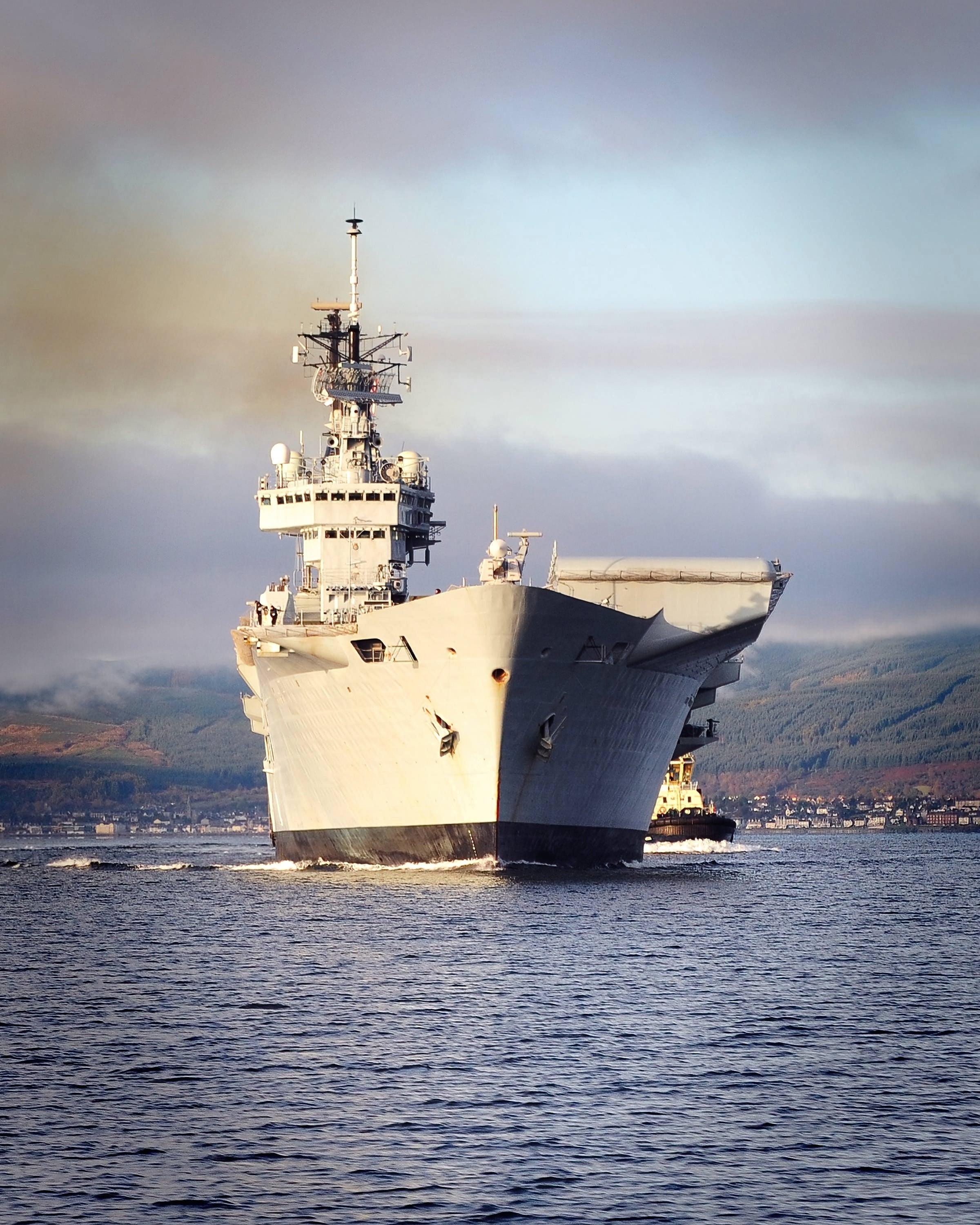 HMS Illustrious (R06) Royal Navy Invincible Class Aircraft Carrier Bow ...
