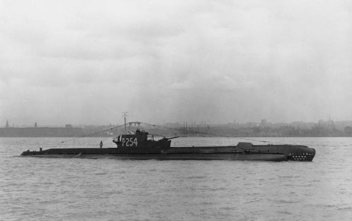 HMS Selene (P254) Photo Print - Starboard View - Royal Navy S Class Submarine Posters, Prints, & Visual Artwork Hampshire Prints 6 x 4 No Frame No